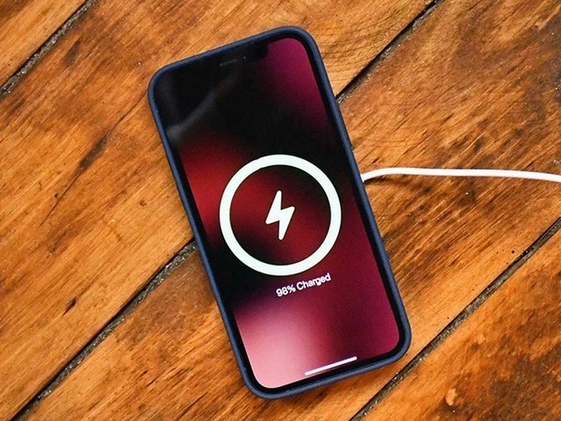 平顶山苹果手机维修分享iPhone 12可以随便充电吗 